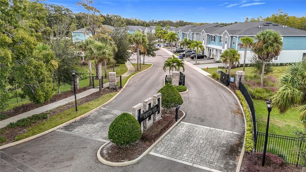 Active With Contract: $380,000 (3 beds, 2 baths, 1920 Square Feet)