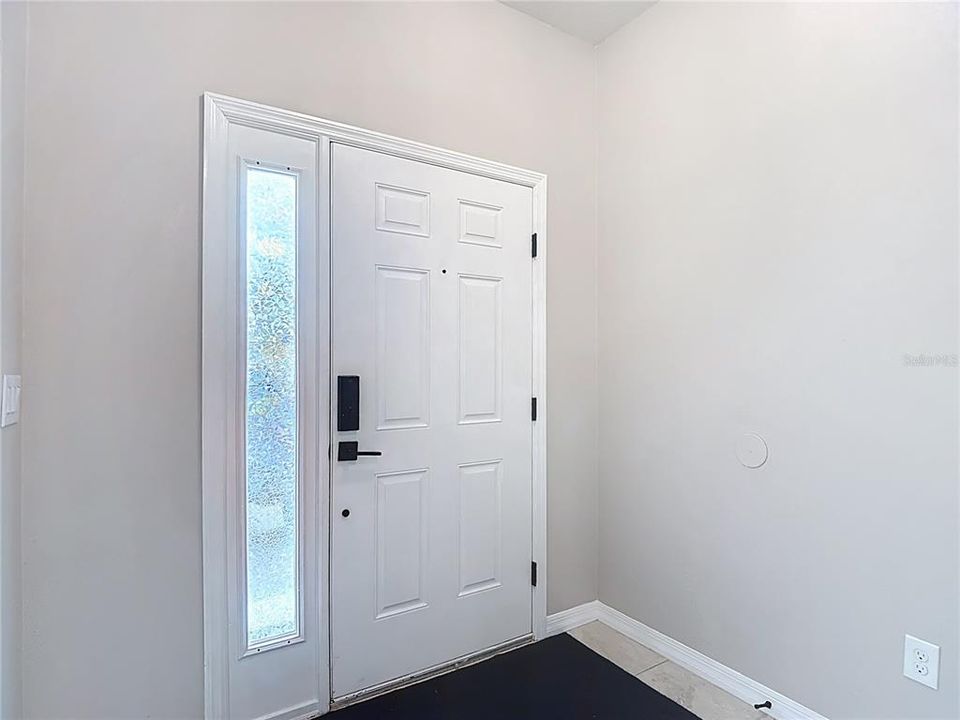 Active With Contract: $380,000 (3 beds, 2 baths, 1920 Square Feet)