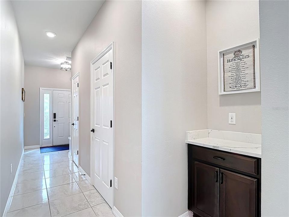 Active With Contract: $380,000 (3 beds, 2 baths, 1920 Square Feet)