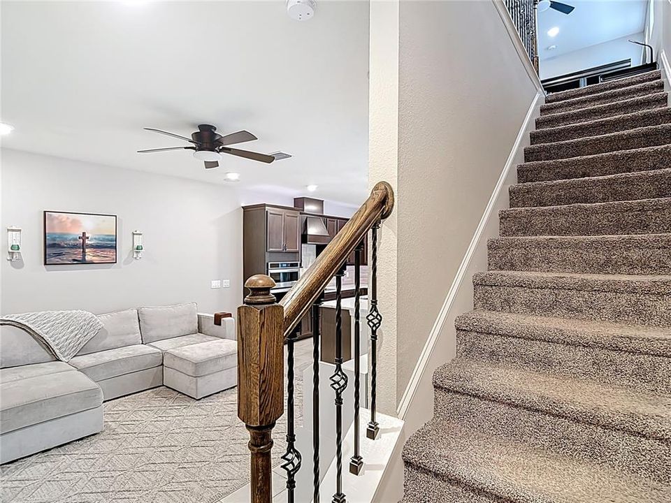 Active With Contract: $380,000 (3 beds, 2 baths, 1920 Square Feet)