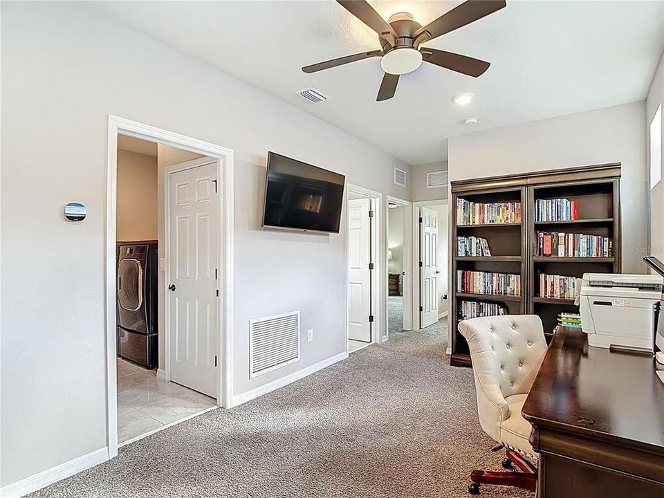 Active With Contract: $380,000 (3 beds, 2 baths, 1920 Square Feet)