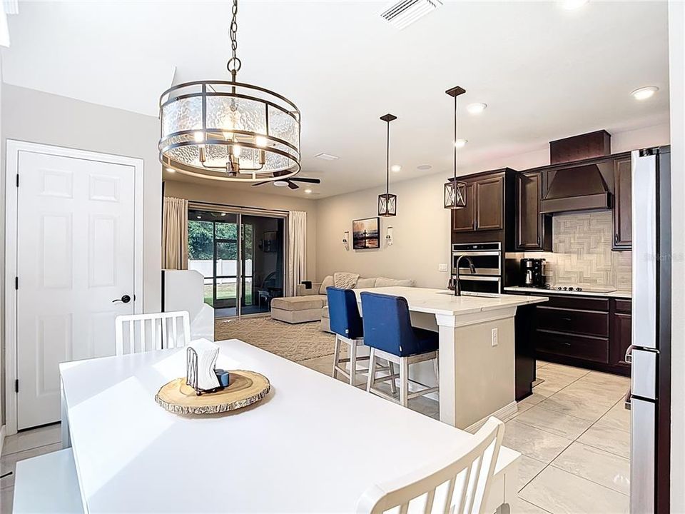 Active With Contract: $380,000 (3 beds, 2 baths, 1920 Square Feet)