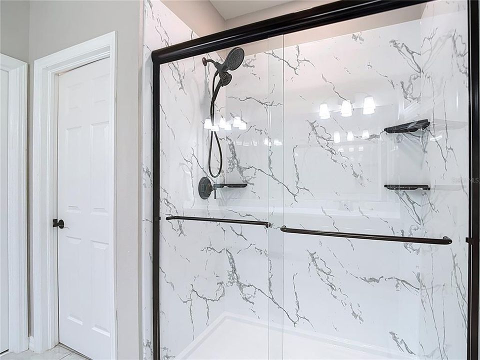 Active With Contract: $380,000 (3 beds, 2 baths, 1920 Square Feet)