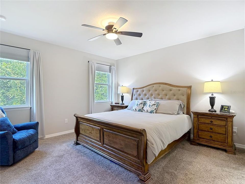 Active With Contract: $380,000 (3 beds, 2 baths, 1920 Square Feet)