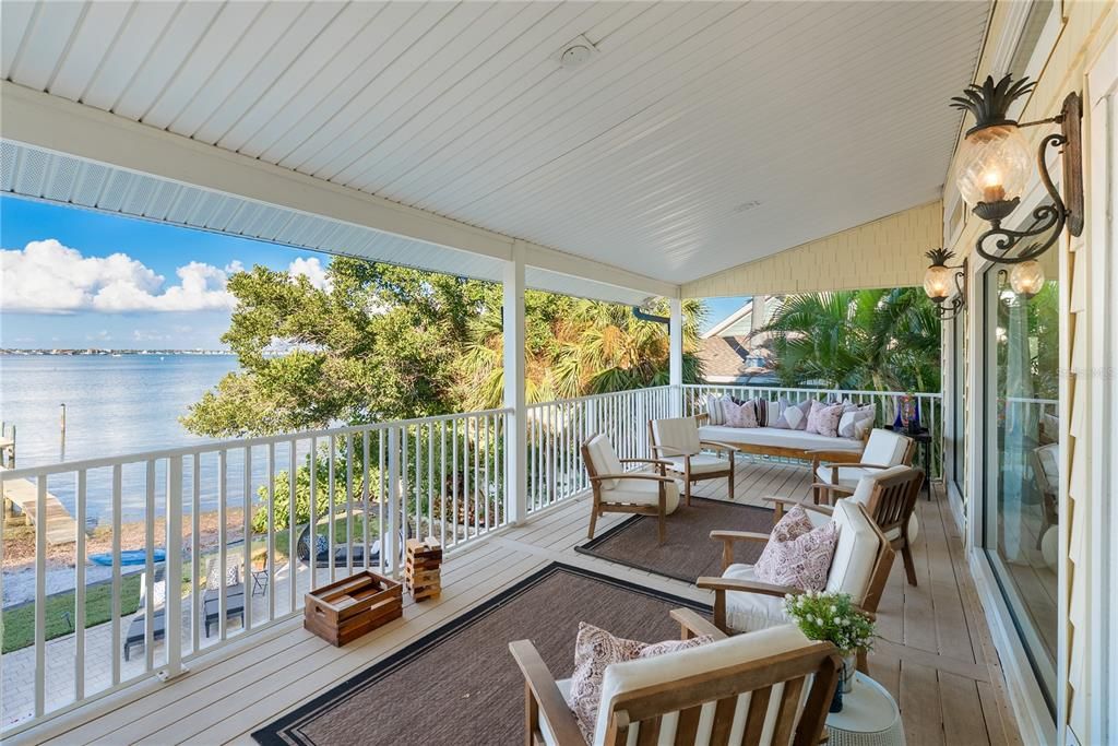 For Sale: $3,100,000 (5 beds, 4 baths, 4096 Square Feet)