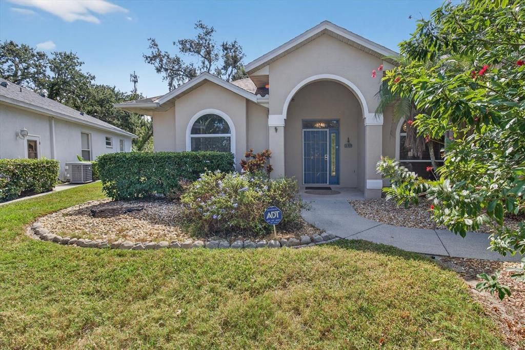 For Sale: $390,000 (3 beds, 2 baths, 2108 Square Feet)