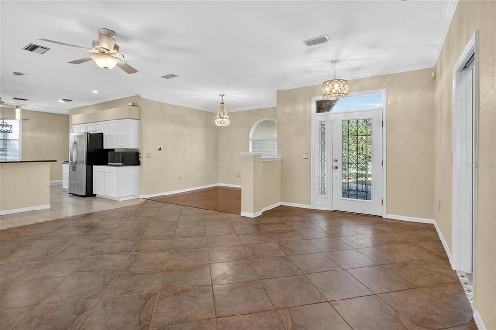 For Sale: $390,000 (3 beds, 2 baths, 2108 Square Feet)