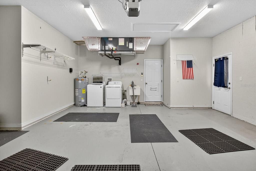 For Sale: $390,000 (3 beds, 2 baths, 2108 Square Feet)