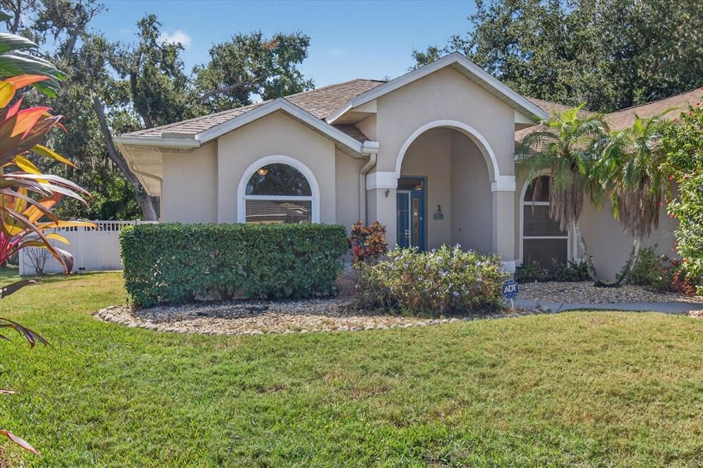 For Sale: $390,000 (3 beds, 2 baths, 2108 Square Feet)