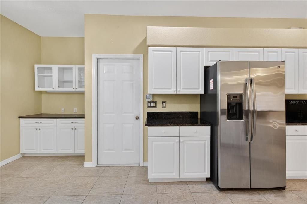 For Sale: $390,000 (3 beds, 2 baths, 2108 Square Feet)