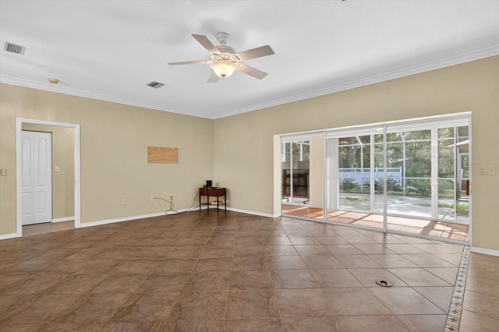 For Sale: $390,000 (3 beds, 2 baths, 2108 Square Feet)