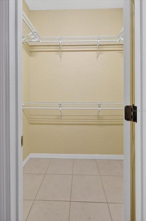 For Sale: $390,000 (3 beds, 2 baths, 2108 Square Feet)