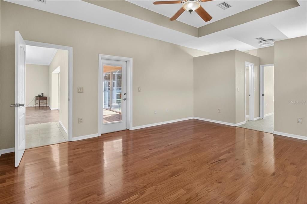 For Sale: $390,000 (3 beds, 2 baths, 2108 Square Feet)