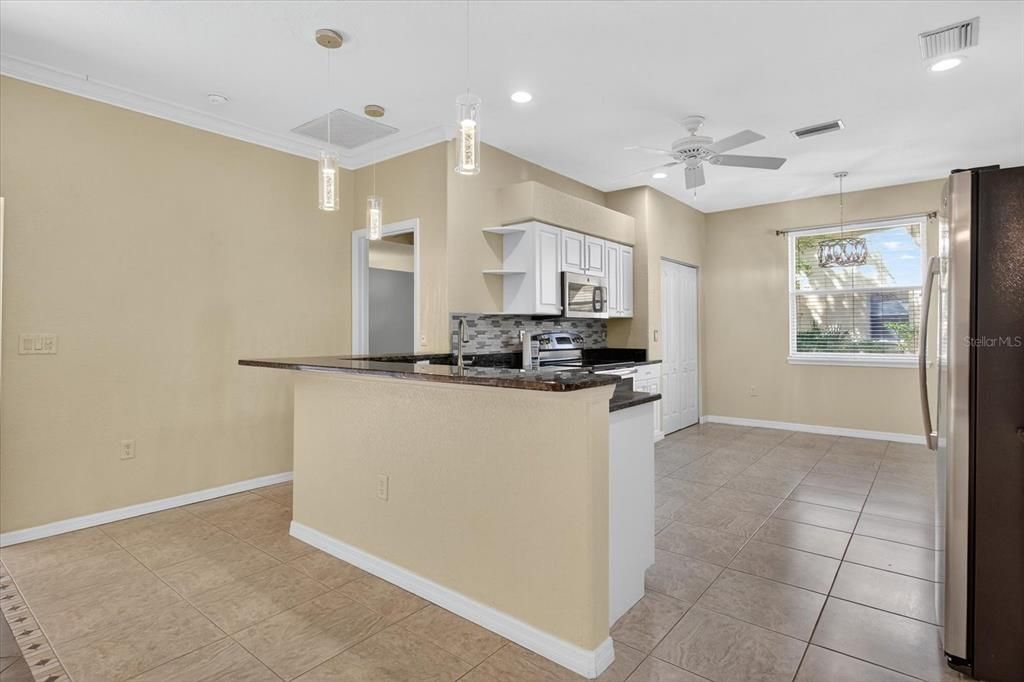 For Sale: $390,000 (3 beds, 2 baths, 2108 Square Feet)