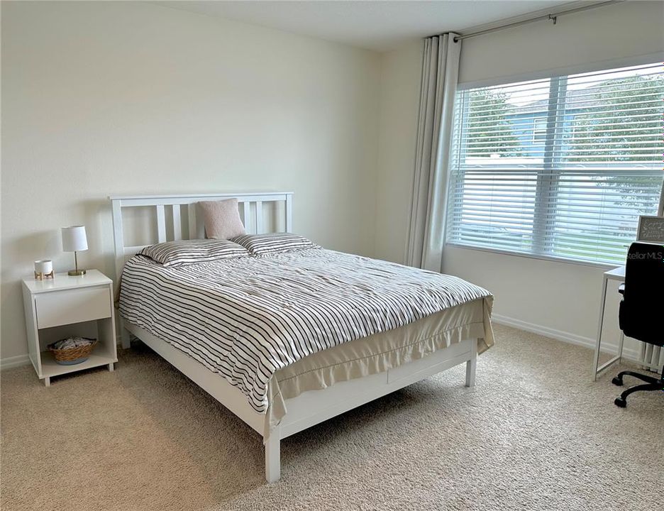 For Rent: $2,575 (3 beds, 2 baths, 1701 Square Feet)