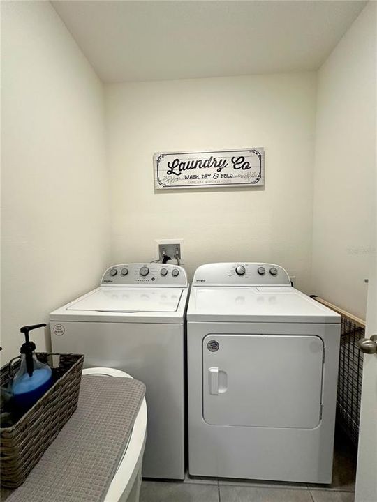 For Rent: $2,575 (3 beds, 2 baths, 1701 Square Feet)