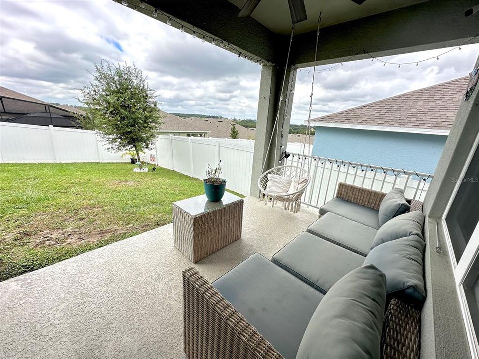 For Rent: $2,575 (3 beds, 2 baths, 1701 Square Feet)