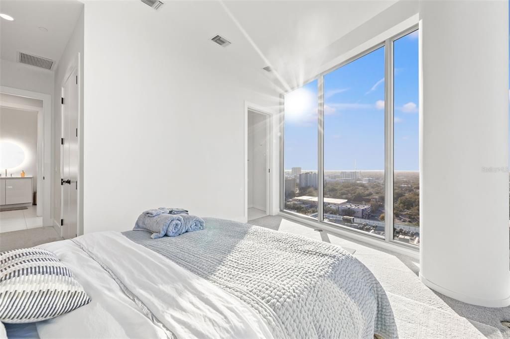 For Rent: $4,200 (2 beds, 2 baths, 1430 Square Feet)