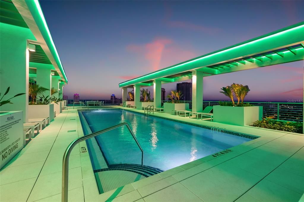 For Rent: $4,200 (2 beds, 2 baths, 1430 Square Feet)