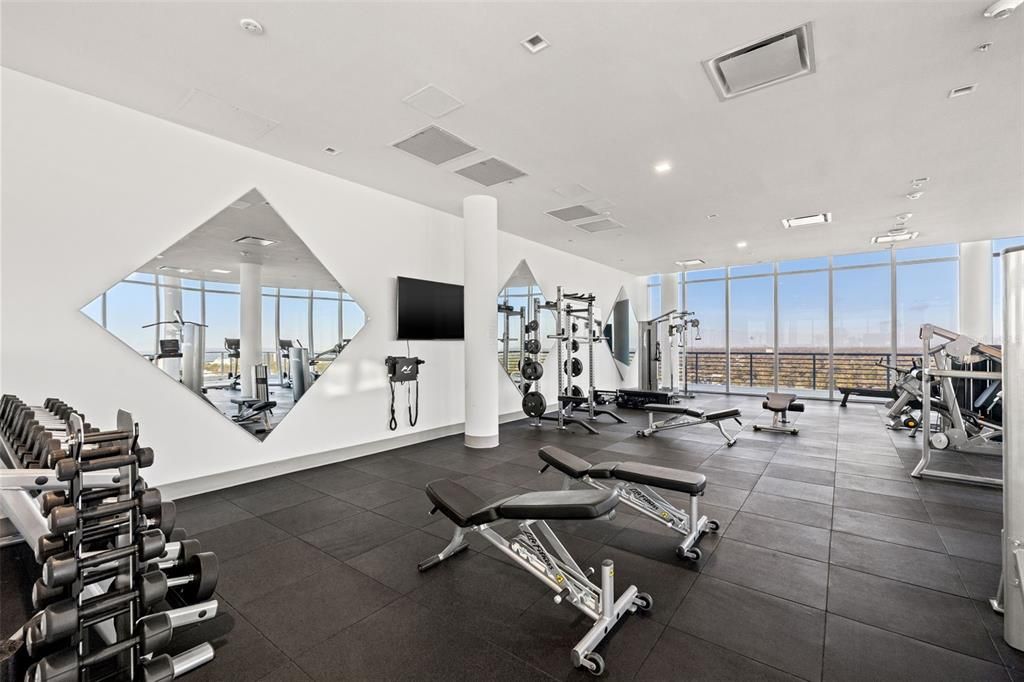 For Rent: $4,200 (2 beds, 2 baths, 1430 Square Feet)