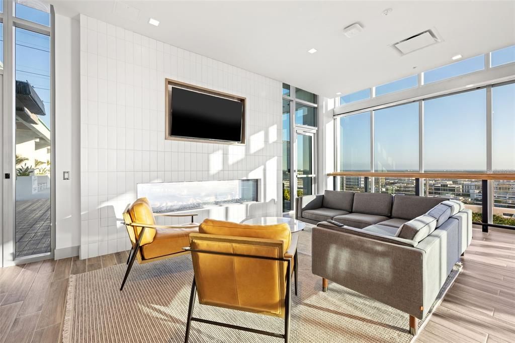 For Rent: $4,200 (2 beds, 2 baths, 1430 Square Feet)