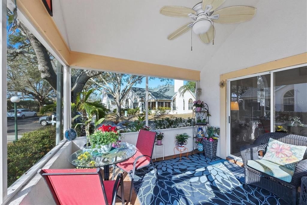 合同活跃: $309,000 (3 贝兹, 2 浴室, 1452 平方英尺)