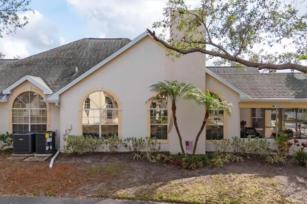 合同活跃: $309,000 (3 贝兹, 2 浴室, 1452 平方英尺)