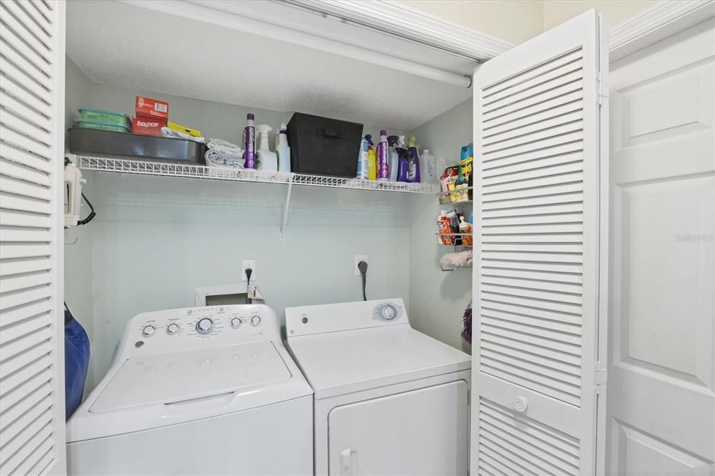 合同活跃: $309,000 (3 贝兹, 2 浴室, 1452 平方英尺)