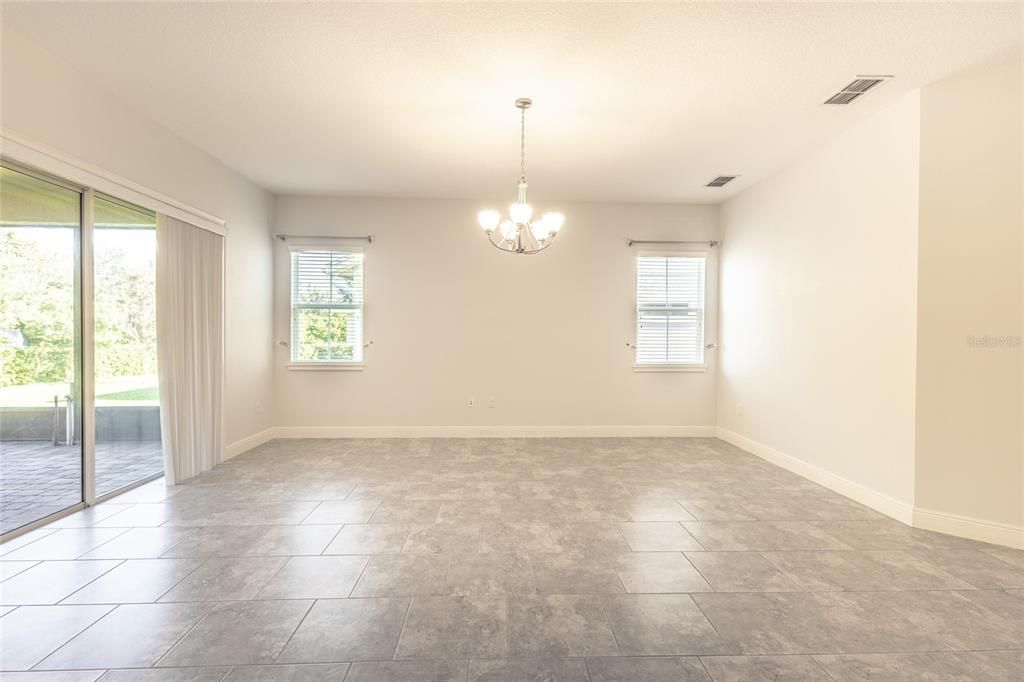 For Sale: $425,000 (3 beds, 2 baths, 1863 Square Feet)