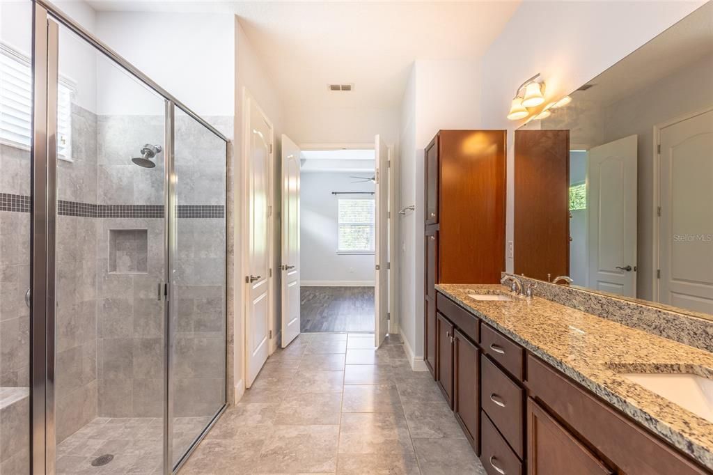 For Sale: $425,000 (3 beds, 2 baths, 1863 Square Feet)