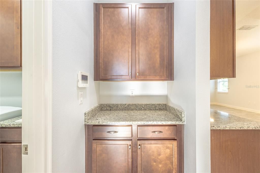 For Sale: $425,000 (3 beds, 2 baths, 1863 Square Feet)