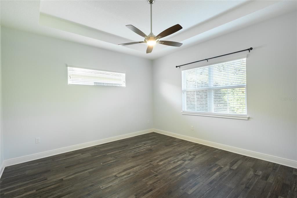 For Sale: $425,000 (3 beds, 2 baths, 1863 Square Feet)