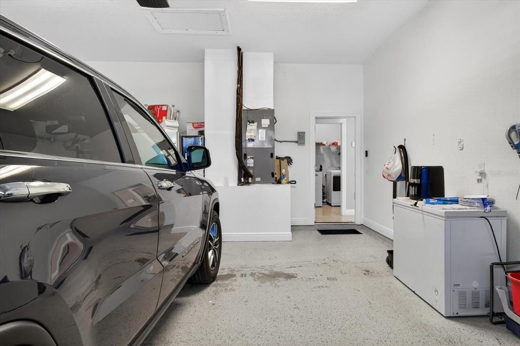 Active With Contract: $578,900 (4 beds, 2 baths, 2217 Square Feet)