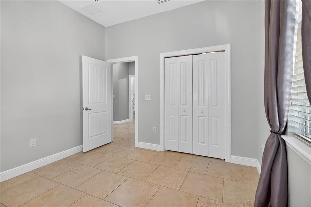 Active With Contract: $578,900 (4 beds, 2 baths, 2217 Square Feet)