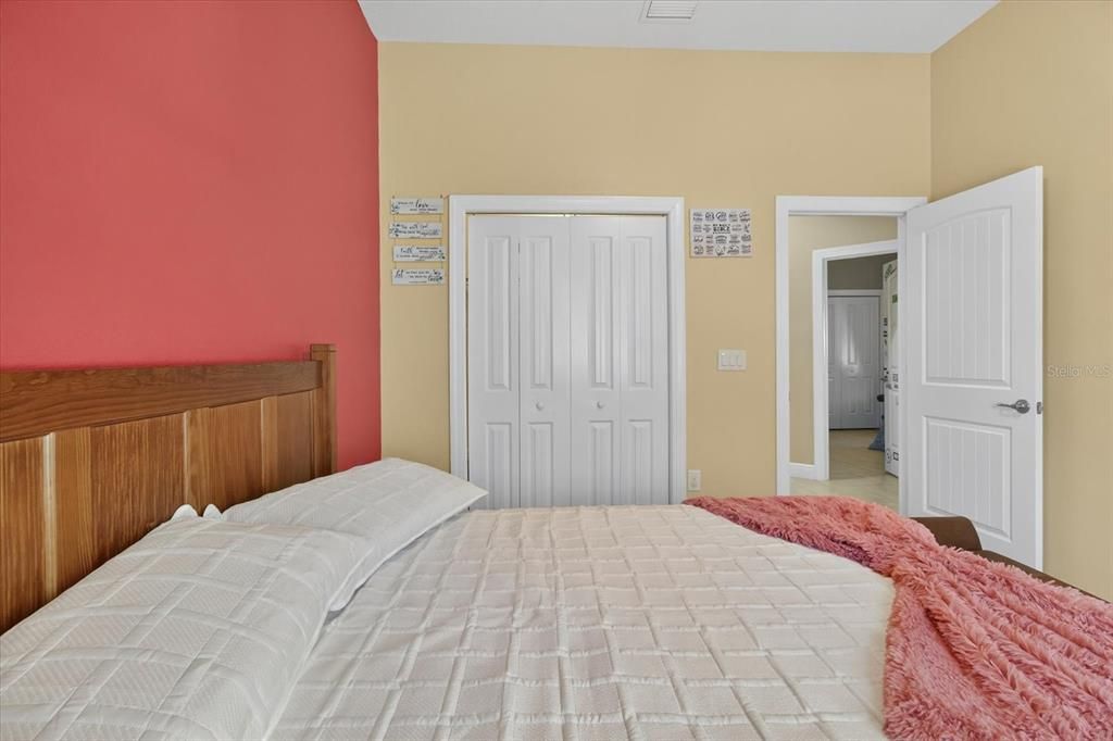 Active With Contract: $578,900 (4 beds, 2 baths, 2217 Square Feet)