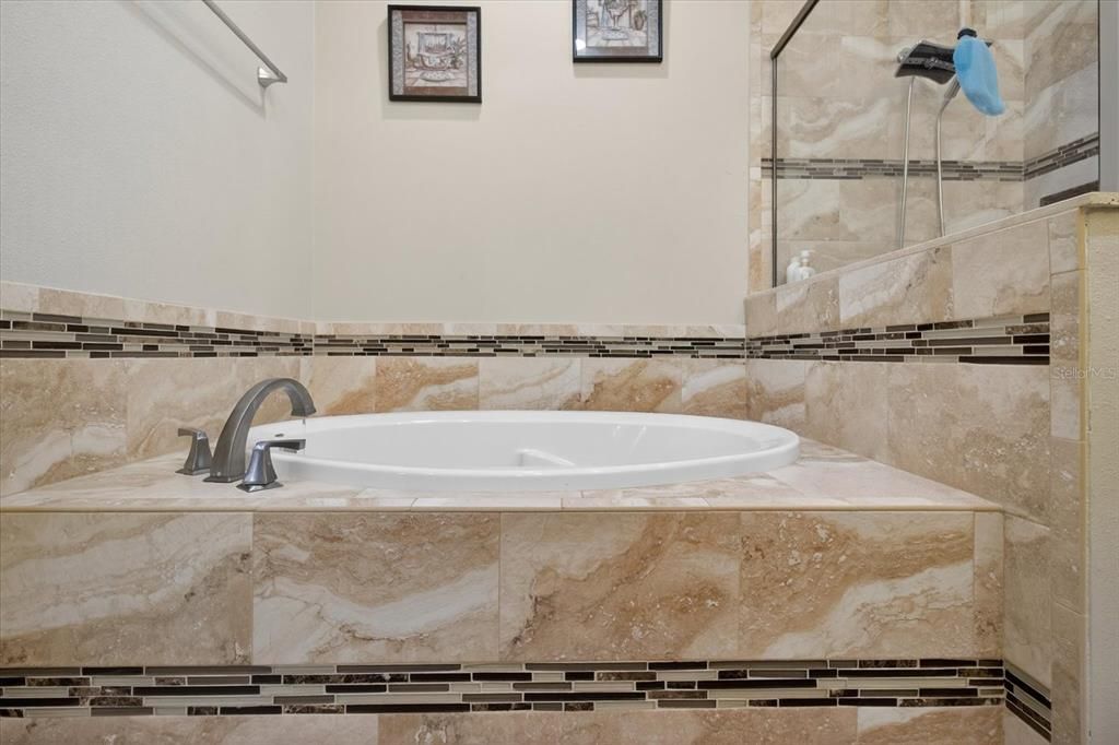 Active With Contract: $578,900 (4 beds, 2 baths, 2217 Square Feet)