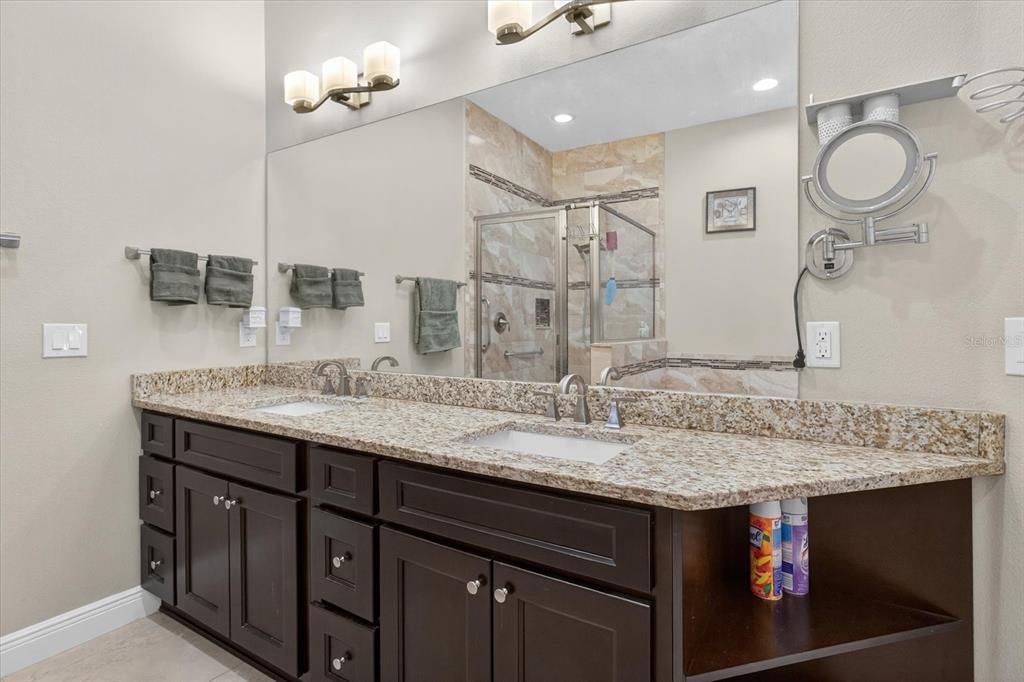 Active With Contract: $578,900 (4 beds, 2 baths, 2217 Square Feet)