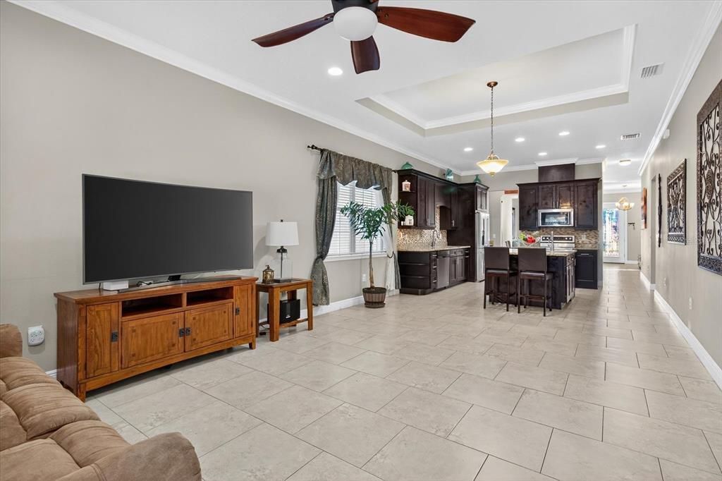 Active With Contract: $578,900 (4 beds, 2 baths, 2217 Square Feet)