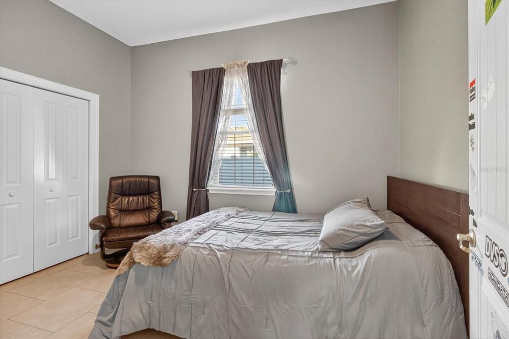 Active With Contract: $578,900 (4 beds, 2 baths, 2217 Square Feet)