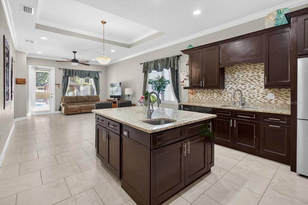 Active With Contract: $578,900 (4 beds, 2 baths, 2217 Square Feet)