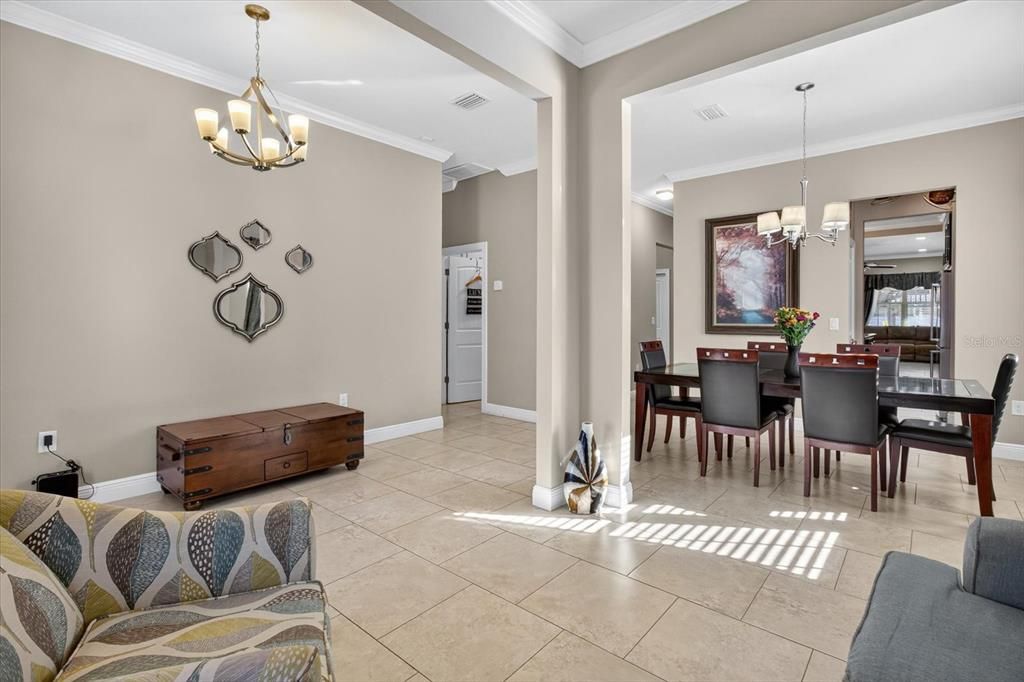 Active With Contract: $578,900 (4 beds, 2 baths, 2217 Square Feet)