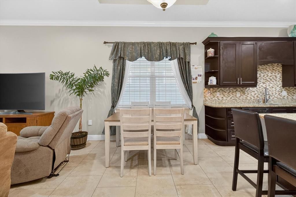 Active With Contract: $578,900 (4 beds, 2 baths, 2217 Square Feet)