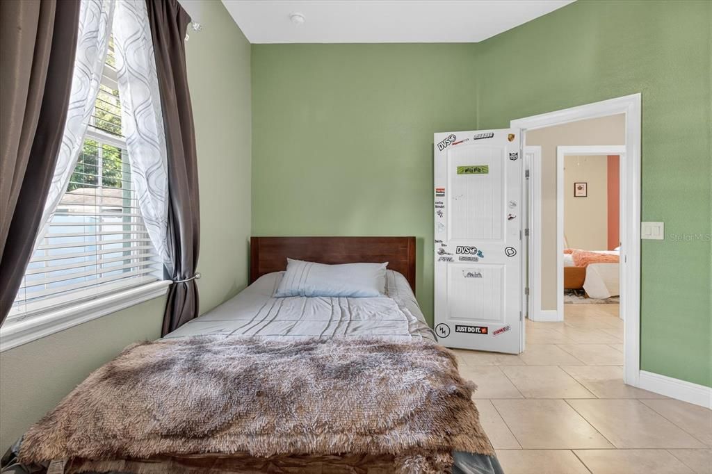 Active With Contract: $578,900 (4 beds, 2 baths, 2217 Square Feet)