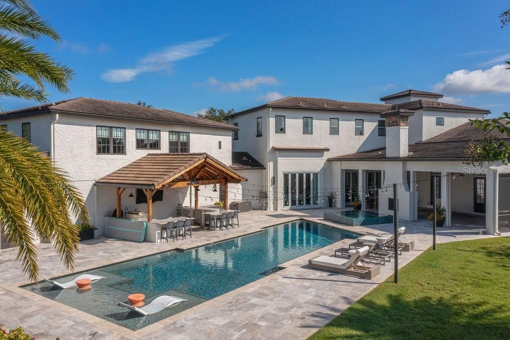 For Sale: $5,250,000 (5 beds, 6 baths, 7600 Square Feet)