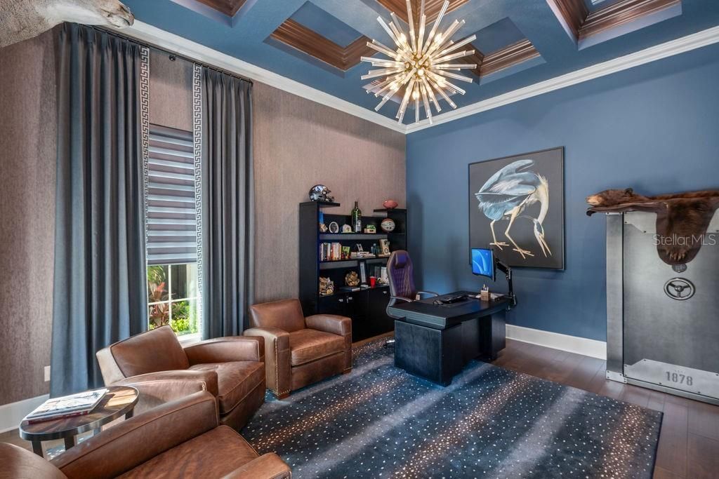 For Sale: $5,250,000 (5 beds, 6 baths, 7600 Square Feet)