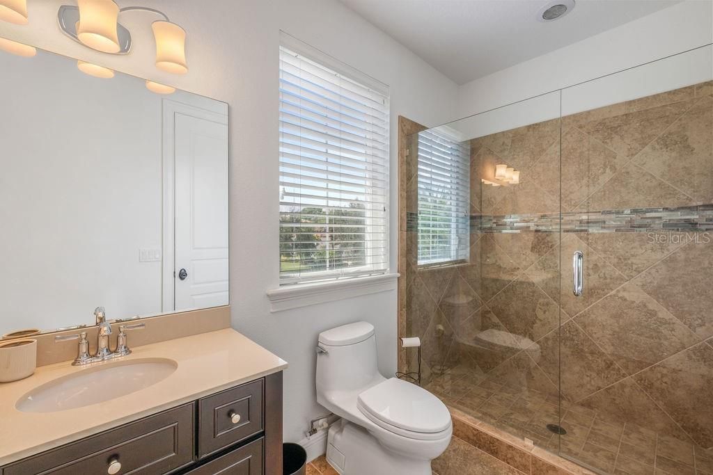 For Sale: $5,250,000 (5 beds, 6 baths, 7600 Square Feet)