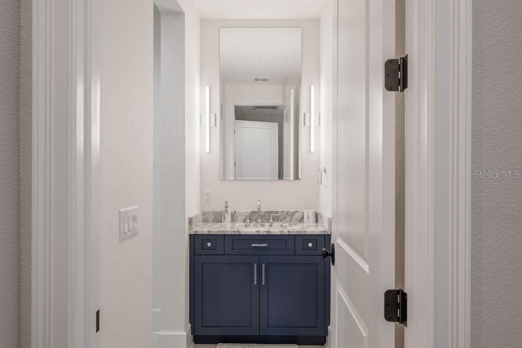 For Sale: $5,250,000 (5 beds, 6 baths, 7600 Square Feet)