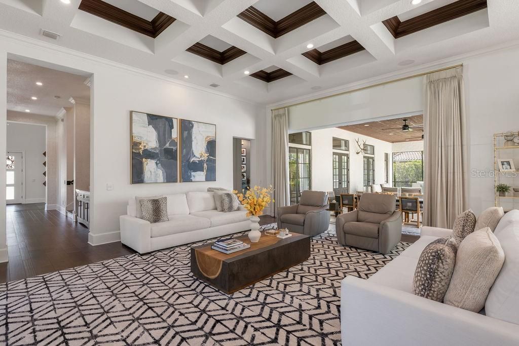 For Sale: $5,250,000 (5 beds, 6 baths, 7600 Square Feet)