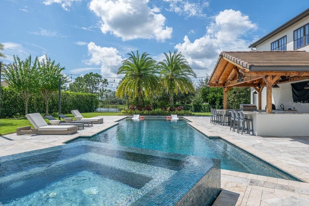 For Sale: $5,250,000 (5 beds, 6 baths, 7600 Square Feet)