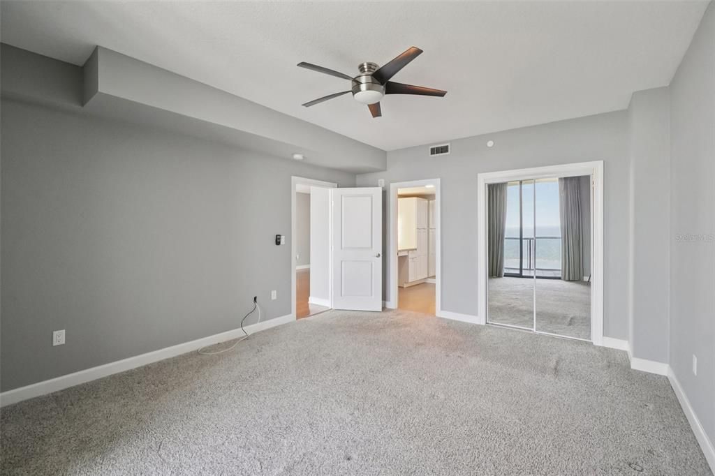 For Sale: $1,150,000 (2 beds, 2 baths, 1930 Square Feet)